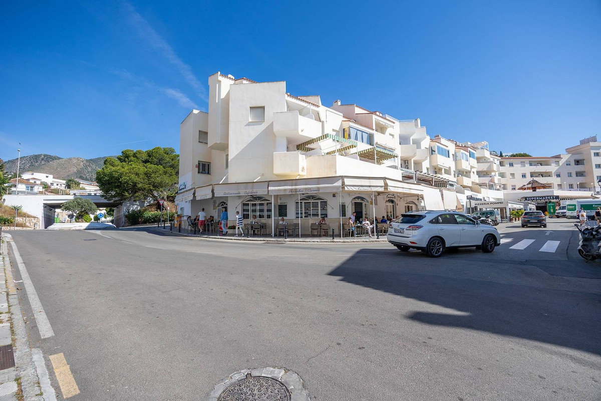 7872d84e9f3390276a23517b730a61ad - 31