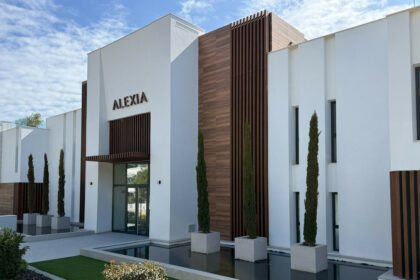 7940cf4361305b431cc38983fbdde4ff - 1