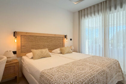 7940cf4361305b431cc38983fbdde4ff - 8