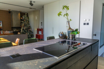 796eee9e055d8af660adc51c3646449a - 13