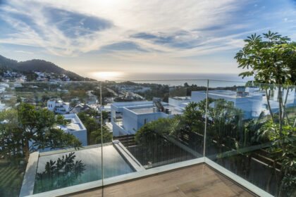 796eee9e055d8af660adc51c3646449a - 18