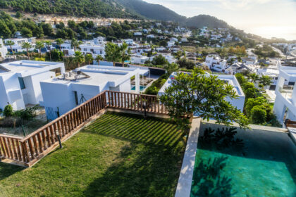 796eee9e055d8af660adc51c3646449a - 20