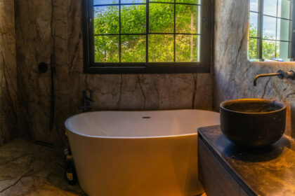 796eee9e055d8af660adc51c3646449a - 21