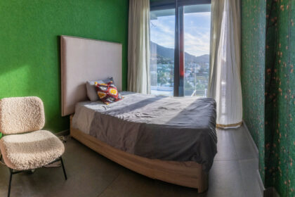 796eee9e055d8af660adc51c3646449a - 25