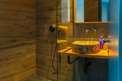 796eee9e055d8af660adc51c3646449a - 28