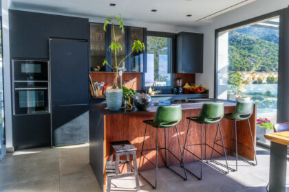 796eee9e055d8af660adc51c3646449a - 9