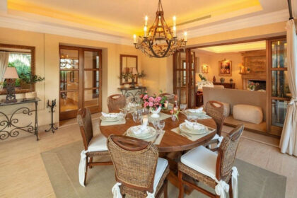 7a22e05679ae99e248f3ee3194484f85 - 11