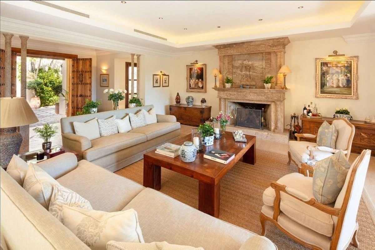 7a22e05679ae99e248f3ee3194484f85 - 13