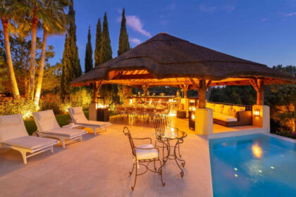 7a22e05679ae99e248f3ee3194484f85 - 8