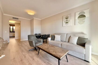 7a278640b4f49daa09a5b1313394a514 - 9