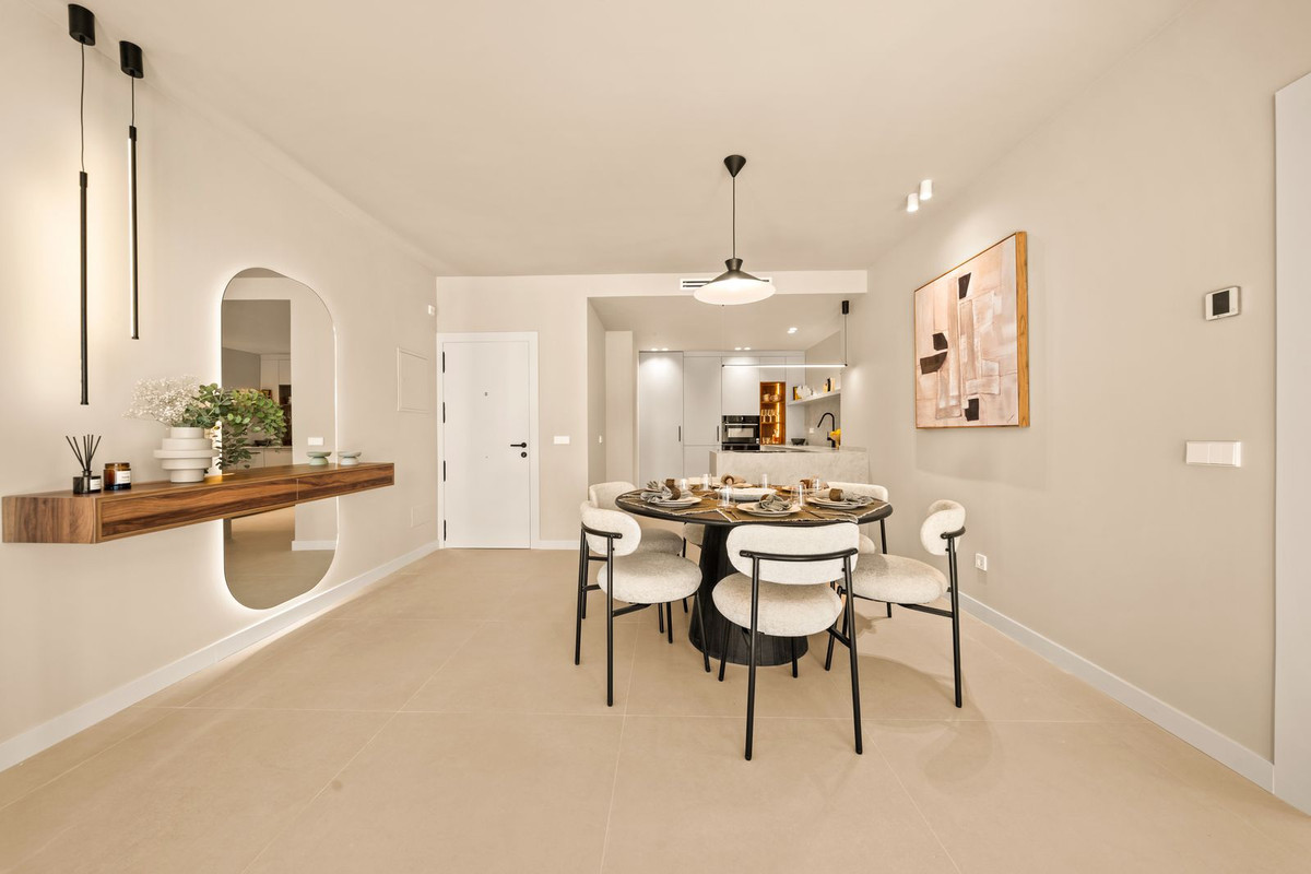 7b93037a015cd5818c4b92019266bd6d - 14