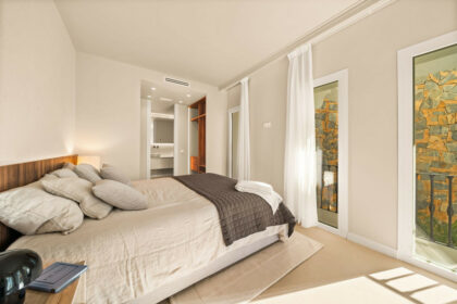 7b93037a015cd5818c4b92019266bd6d - 23