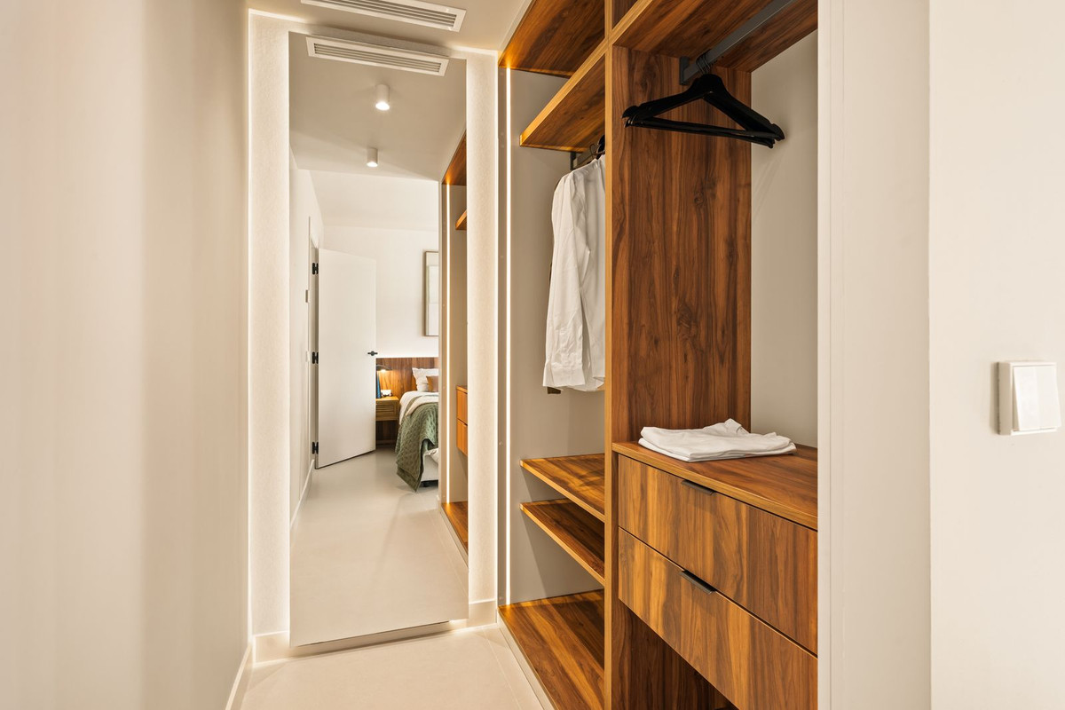 7b93037a015cd5818c4b92019266bd6d - 33