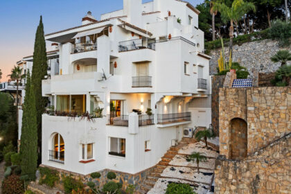 7b93037a015cd5818c4b92019266bd6d - 59