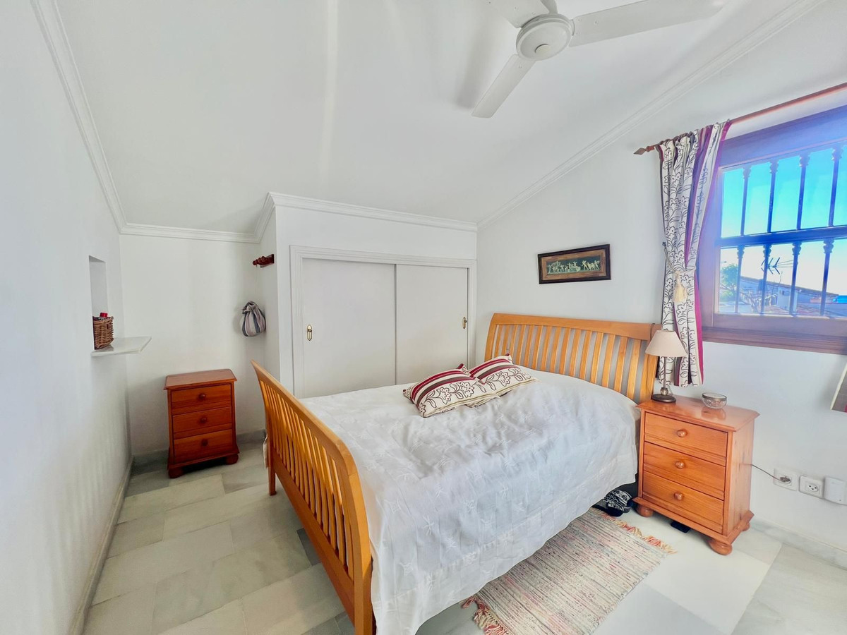 7e2905fd58404b2d2e022a0bde33c7eb - 23