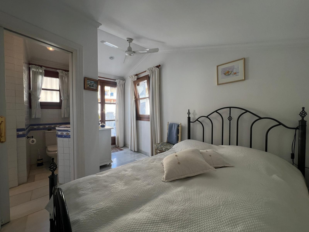 7e2905fd58404b2d2e022a0bde33c7eb - 25