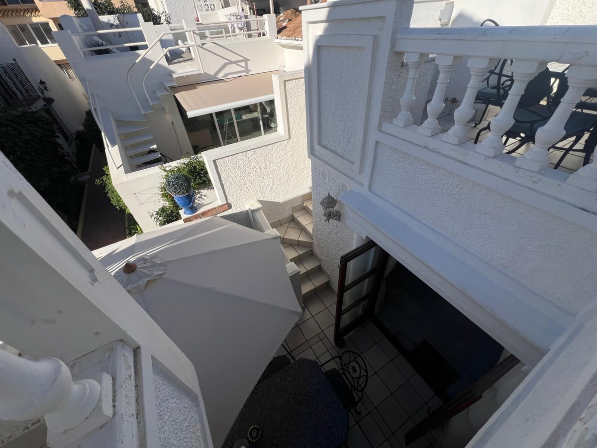 7e2905fd58404b2d2e022a0bde33c7eb - 28