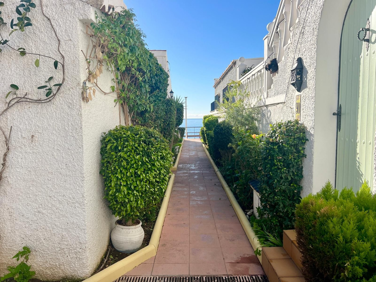 7e2905fd58404b2d2e022a0bde33c7eb - 3