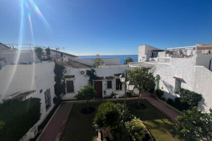 7e2905fd58404b2d2e022a0bde33c7eb - 32