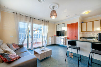 7e9155593f9f6730065358c04a829886 - 12