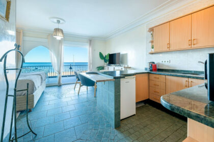 7e9155593f9f6730065358c04a829886 - 25