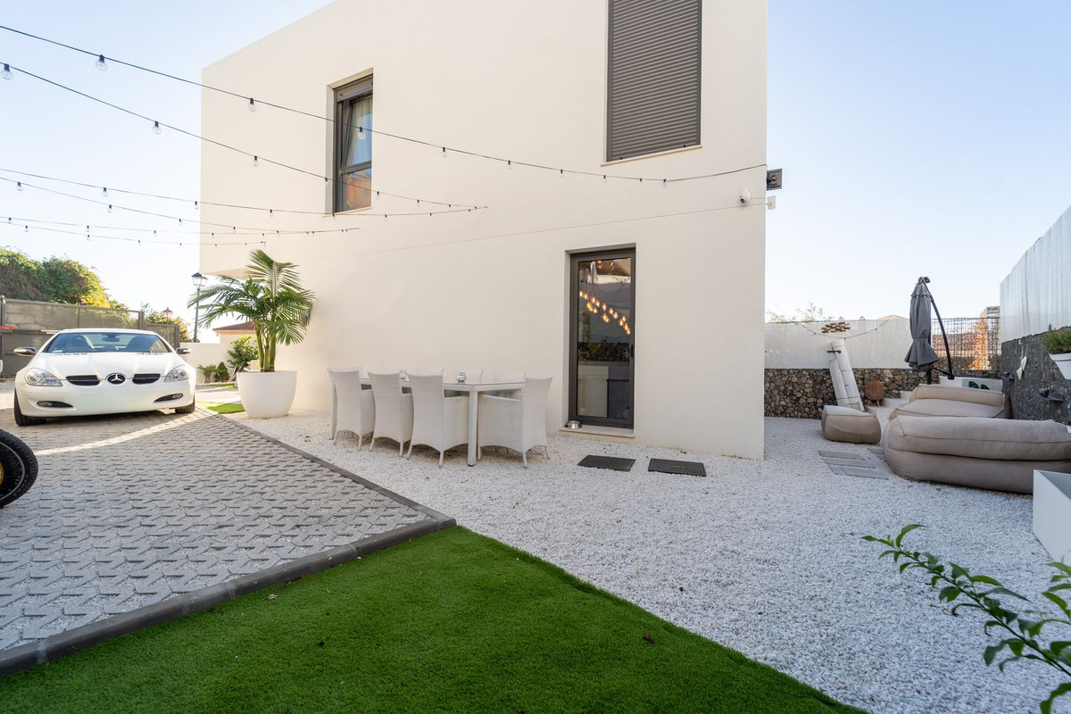 7f85c7066e345ae4626714791a40e673 - 26