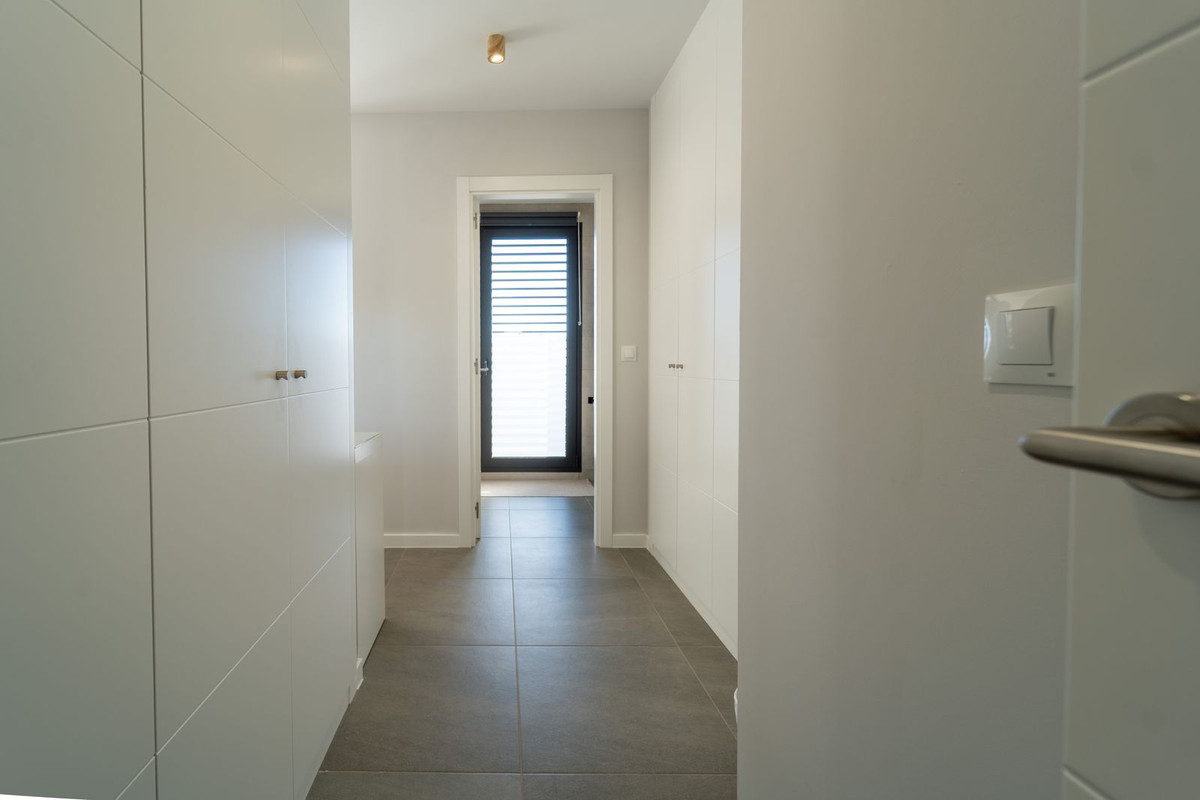 7f85c7066e345ae4626714791a40e673 - 32