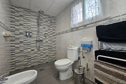 802a75610f417f0dc2f894a369e8fccb - 12