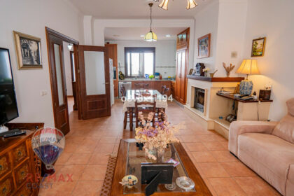 80a7909aca83430f27206b6b33f85818 - 11