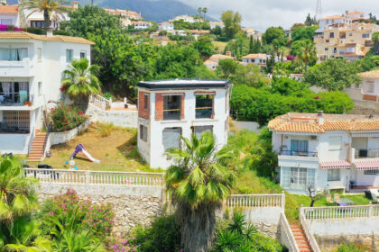 8324c662724458fbdd8298d6af905f57 - 3