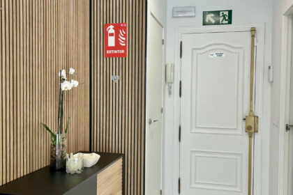 83a6709d6921bc9bbe72729f94ba4383 - 11