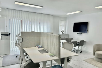 83a6709d6921bc9bbe72729f94ba4383 - 14