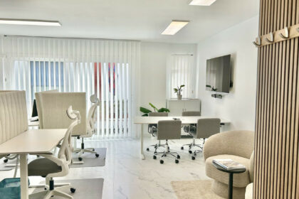 83a6709d6921bc9bbe72729f94ba4383 - 18