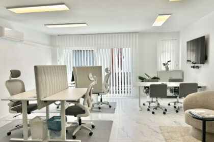 83a6709d6921bc9bbe72729f94ba4383 - 19