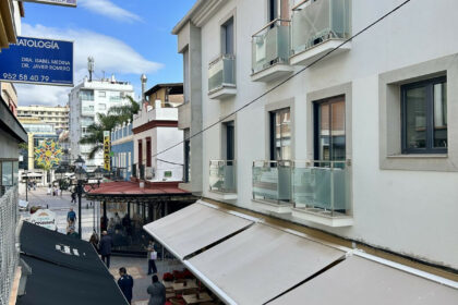 83a6709d6921bc9bbe72729f94ba4383 - 9