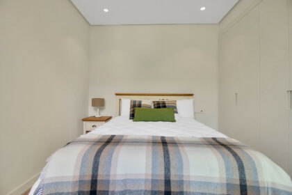 83cb1b2abee8133a4da15afd81403ecc - 16