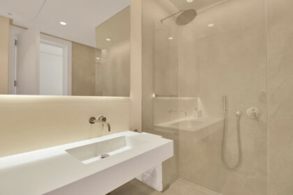 83cb1b2abee8133a4da15afd81403ecc - 19