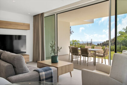 83cb1b2abee8133a4da15afd81403ecc - 28