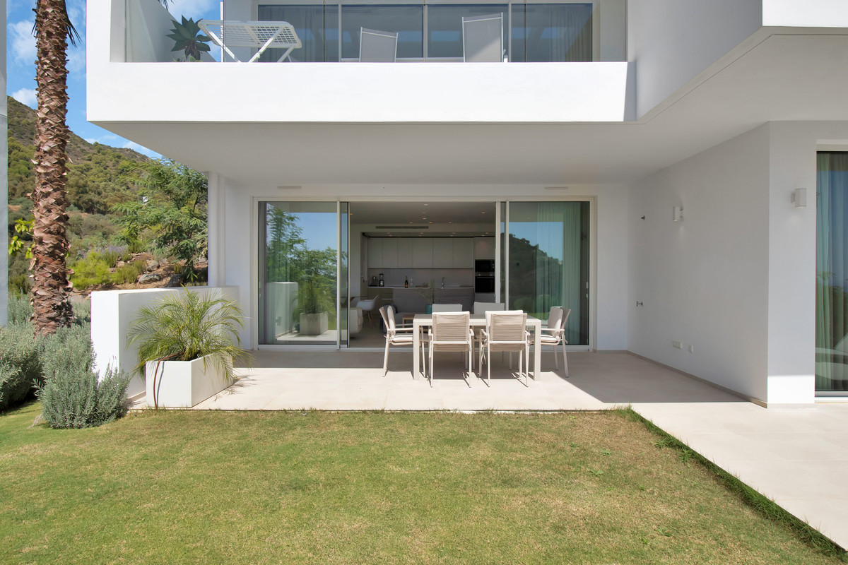 83cb1b2abee8133a4da15afd81403ecc - 31