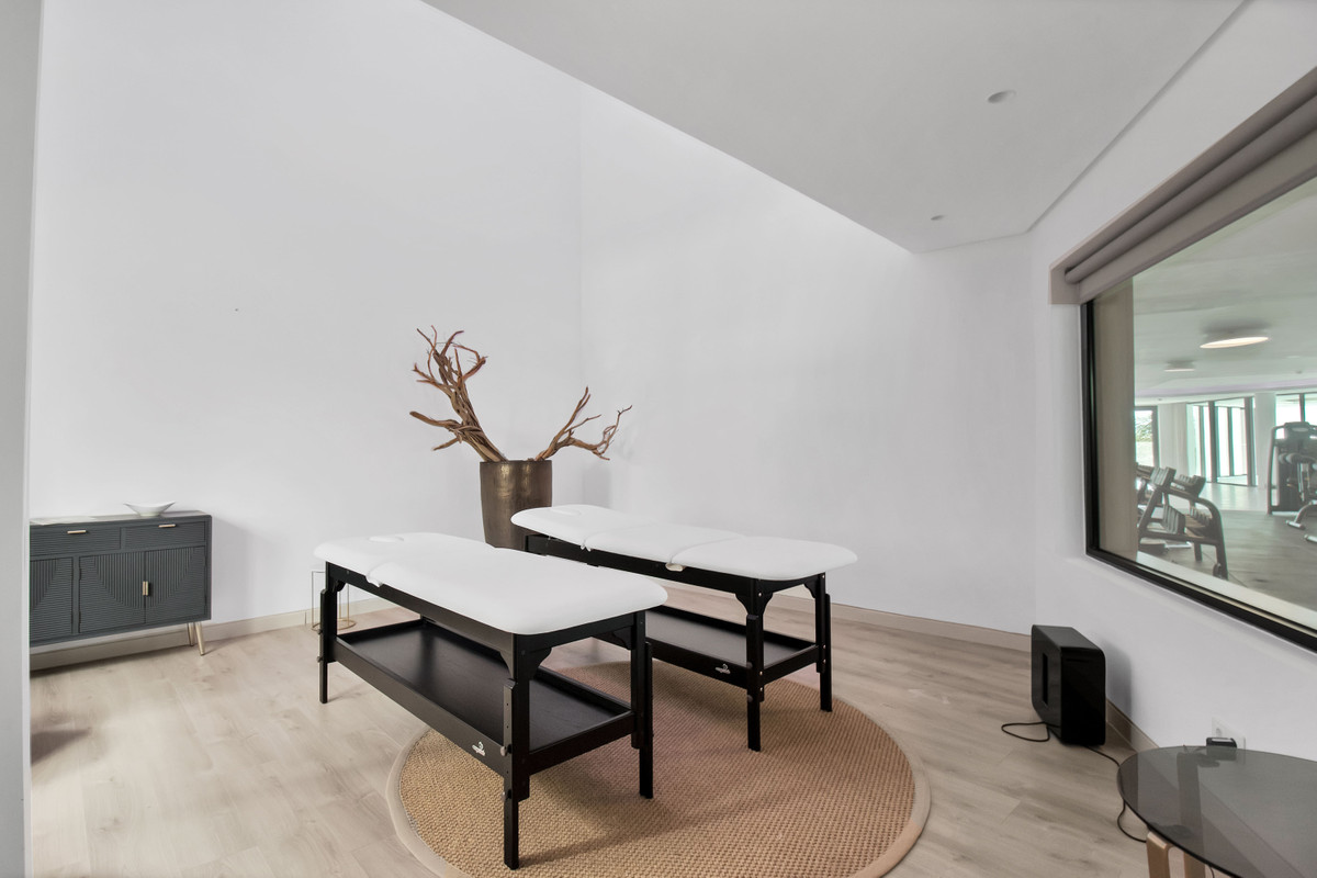 83cb1b2abee8133a4da15afd81403ecc - 42