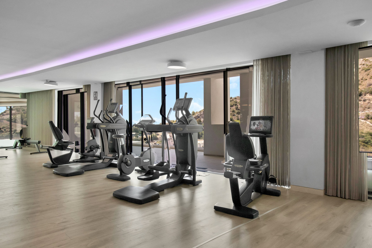 83cb1b2abee8133a4da15afd81403ecc - 43