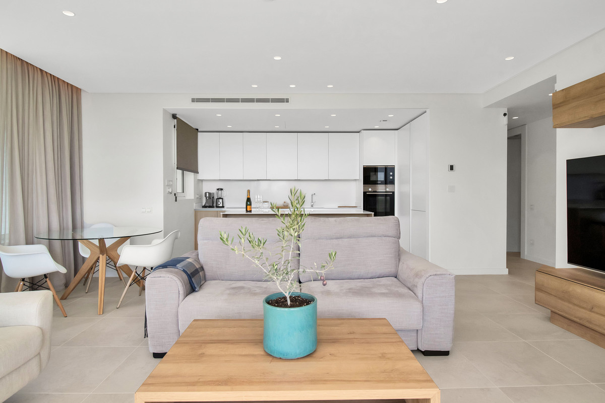 83cb1b2abee8133a4da15afd81403ecc - 6