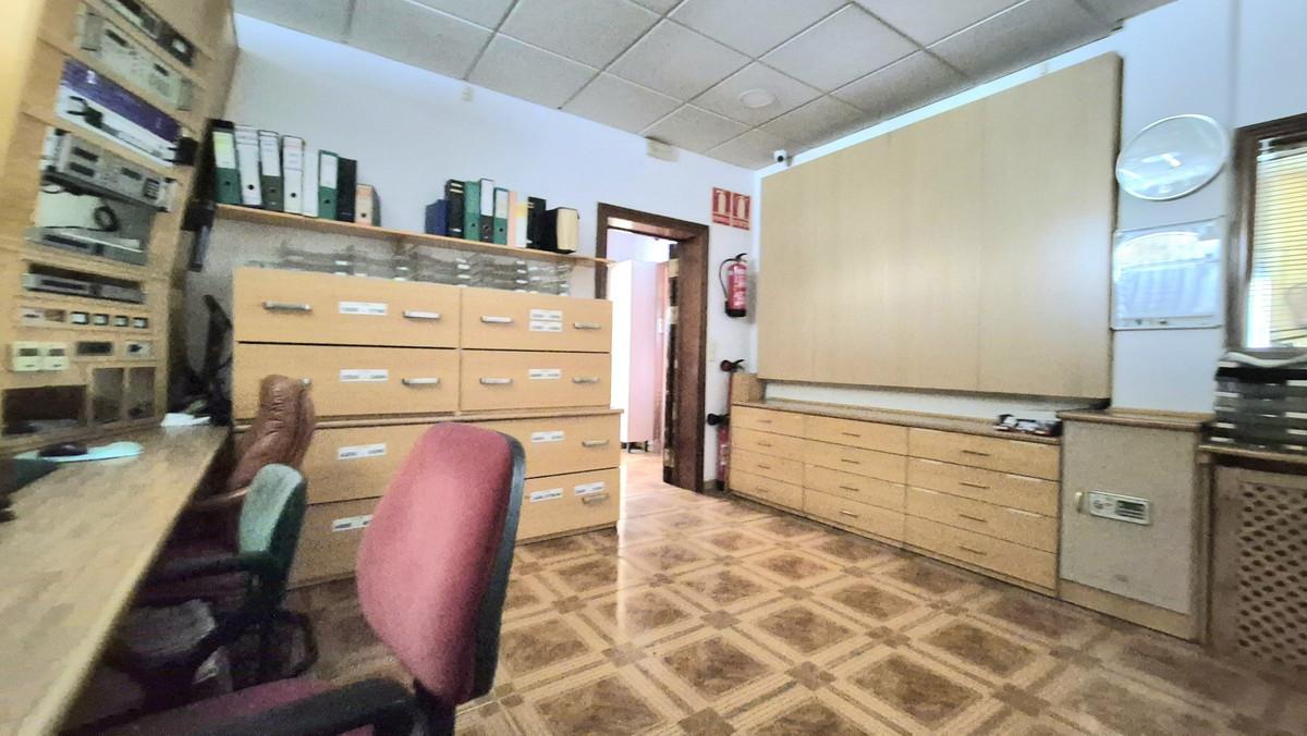 83f535be8e870b8d7d9ebca0e337c7c6 - 21