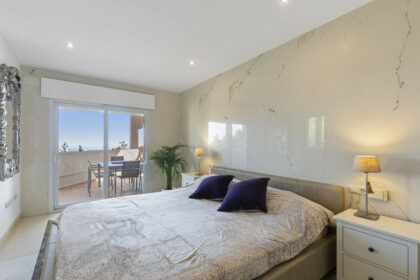 84a34d3f34e2715594b32c1e8720a5e4 - 22