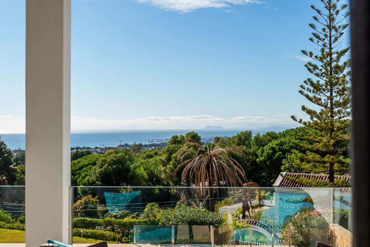 8531aab860962cc860105c3a06a7948e - 14