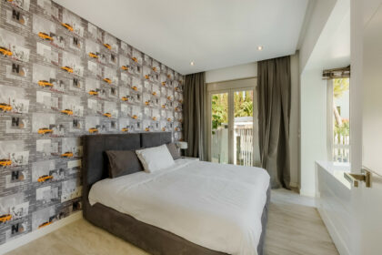 8531aab860962cc860105c3a06a7948e - 15