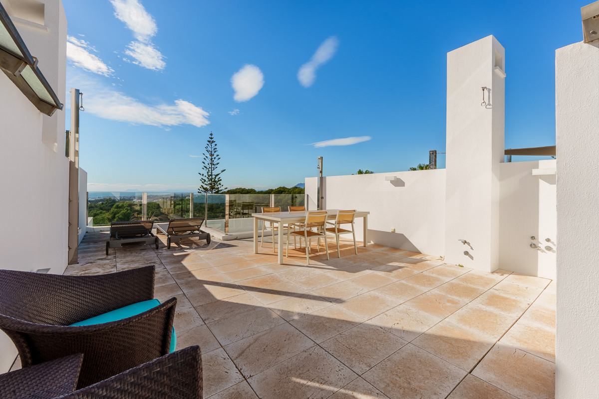 8531aab860962cc860105c3a06a7948e - 18