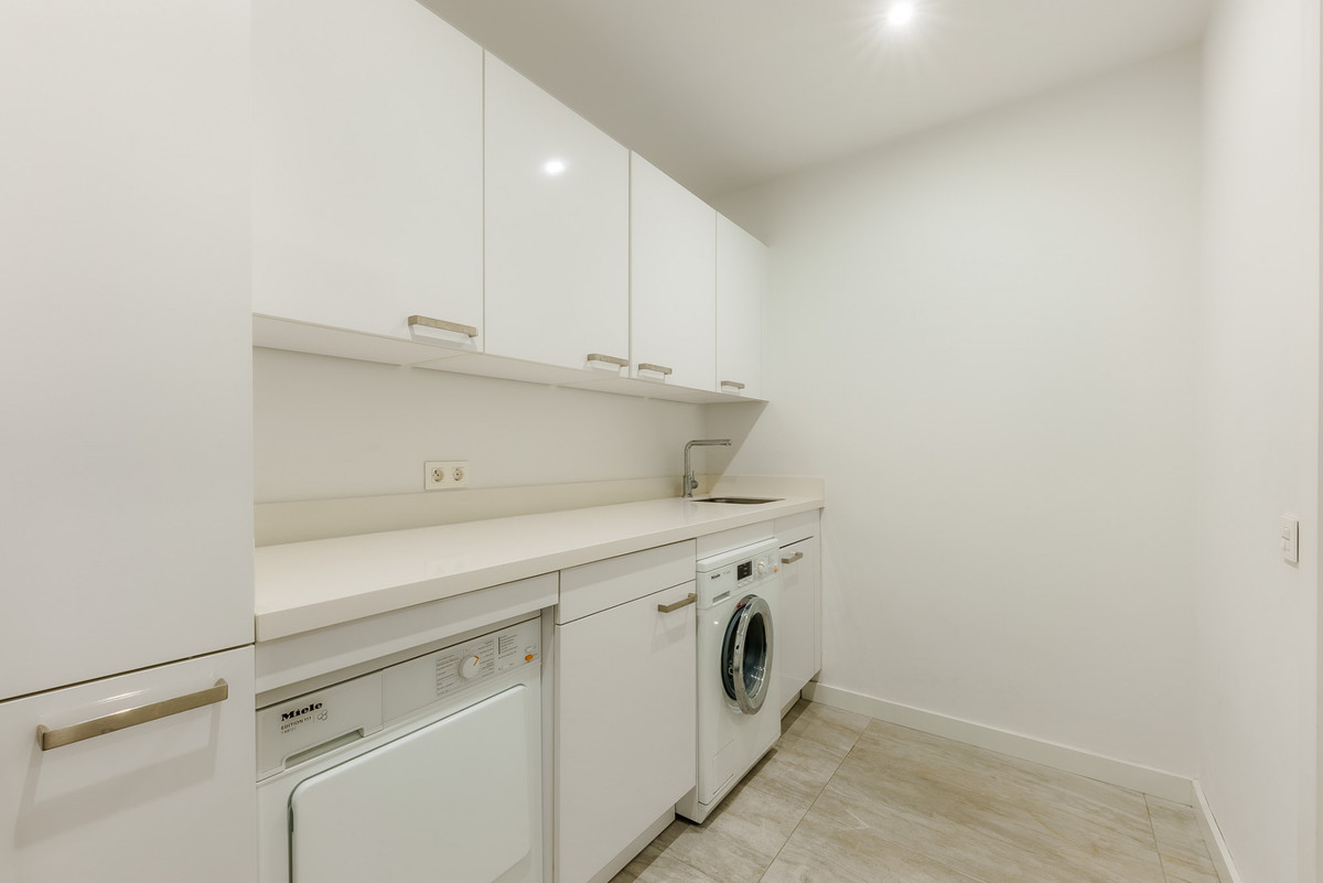 8531aab860962cc860105c3a06a7948e - 21