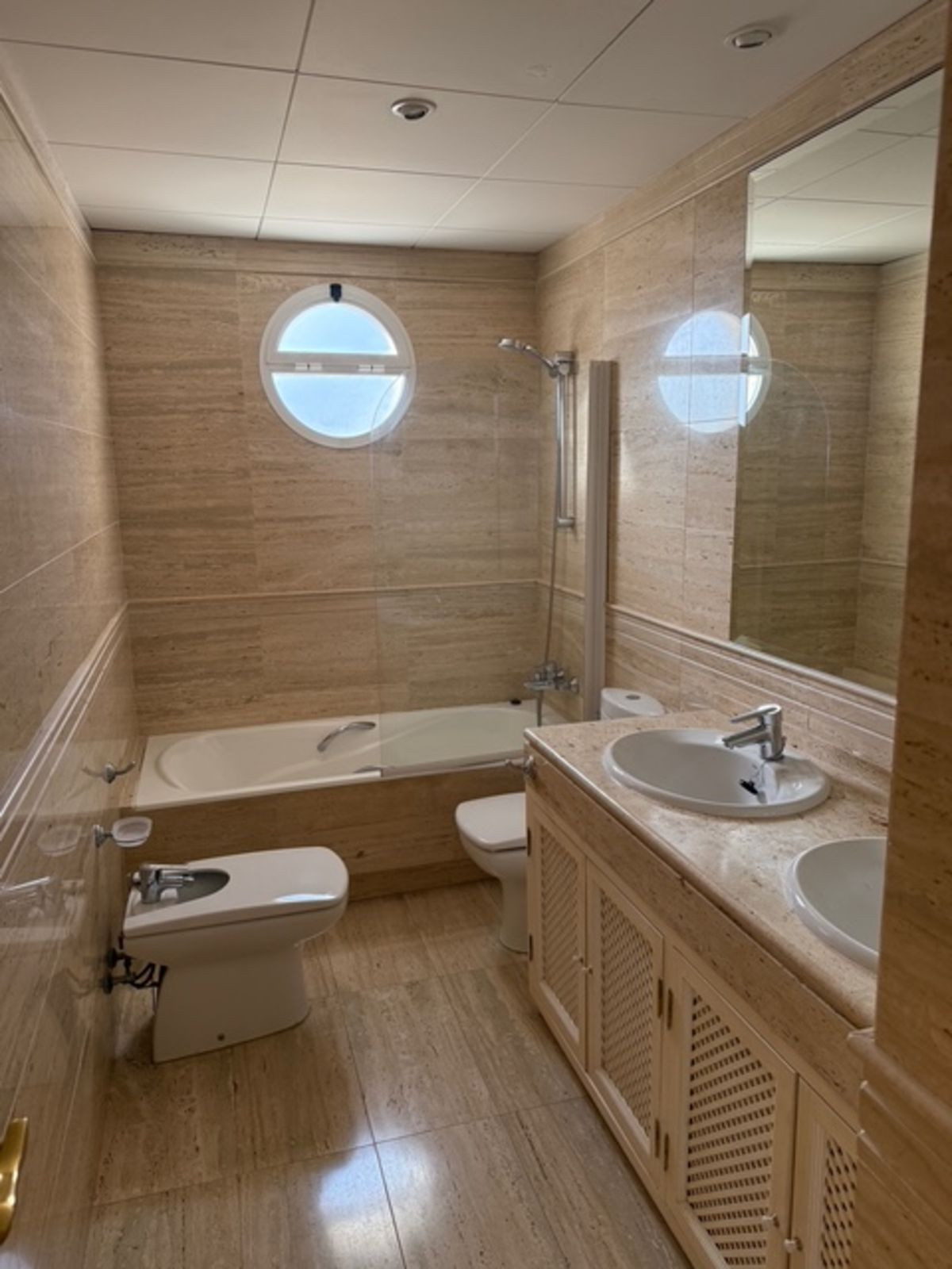 85640bb3d689b019487f53b57b868496 - 10