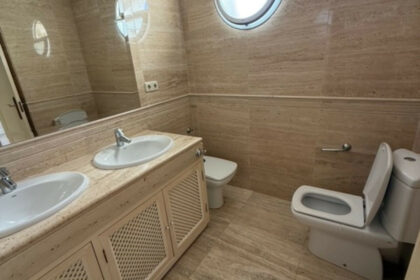 85640bb3d689b019487f53b57b868496 - 12